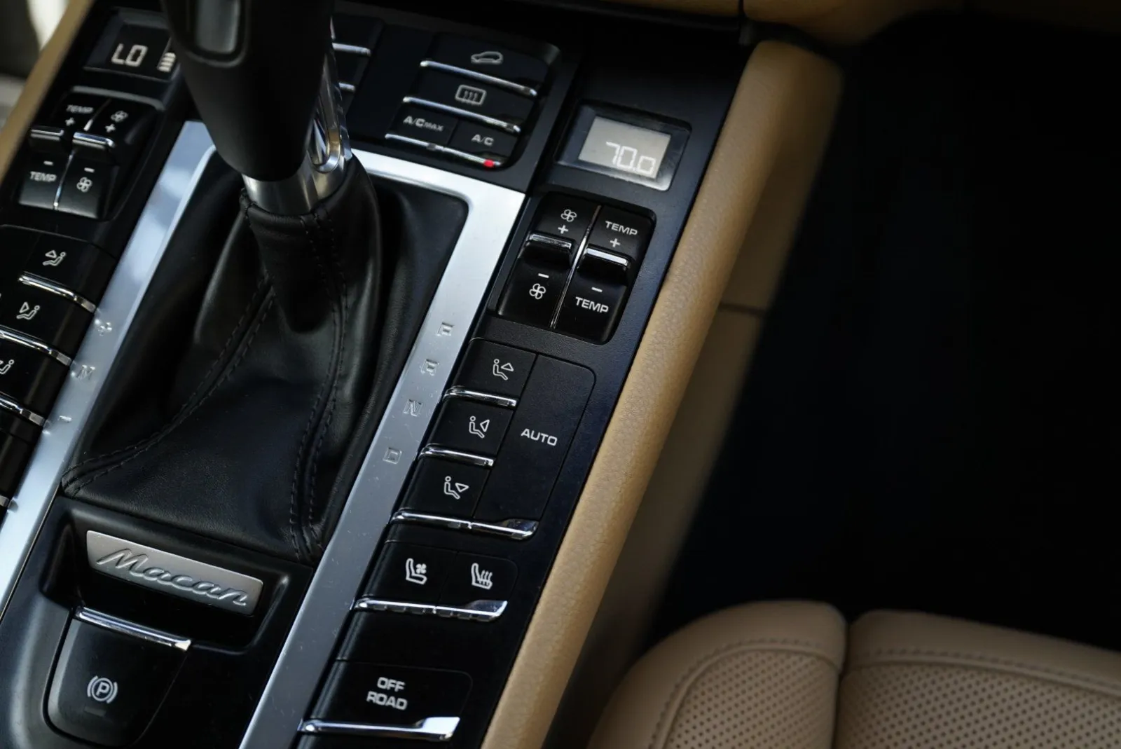 Porsche Macan photo 51