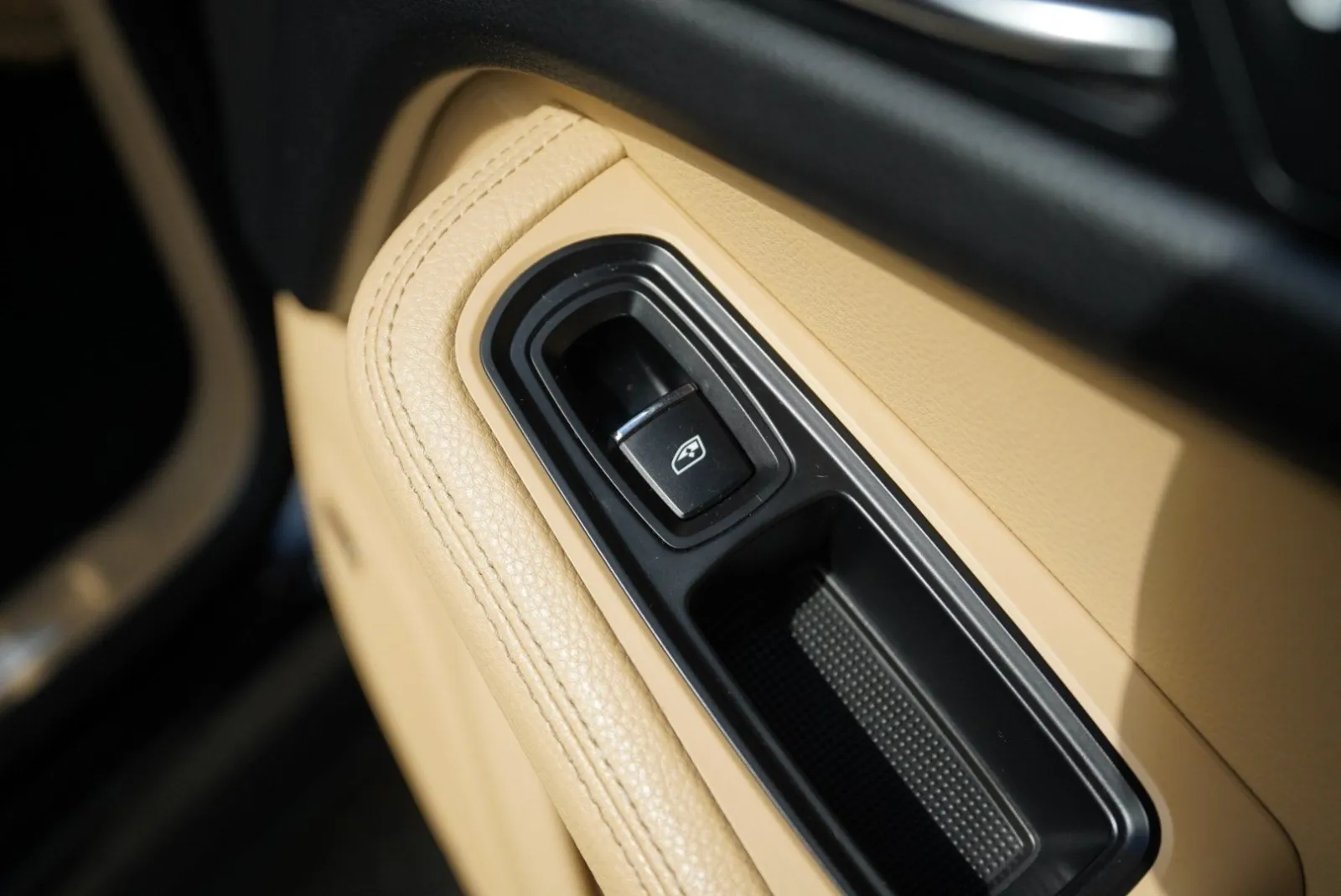 Porsche Macan photo 40