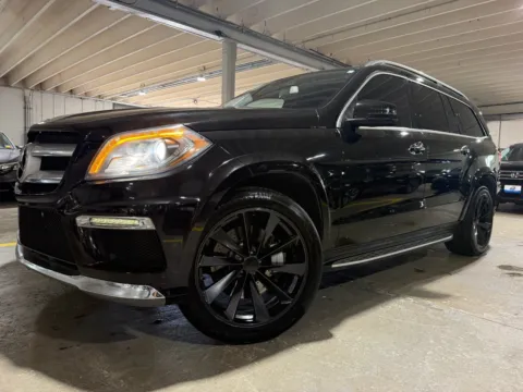 Photos of 2015 Mercedes-Benz GL 550 4MATIC for sale in Carlstadt, NJ at 101 Motors