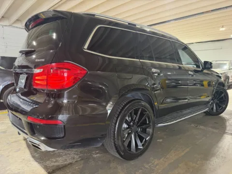 More photos of 2015 Mercedes-Benz GL 550 4MATIC at 101 Motors, NJ