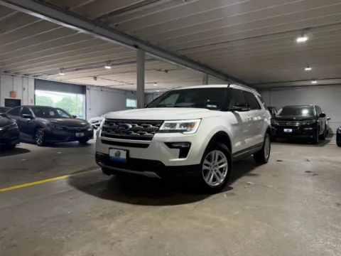 White 2018 Ford Explorer XLT for sale in Carlstadt, NJ