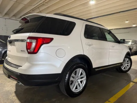 More photos of 2018 Ford Explorer XLT at 101 Motors, NJ