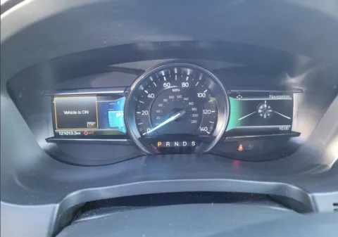 More photos of 2018 Ford Explorer XLT at 101 Motors, NJ