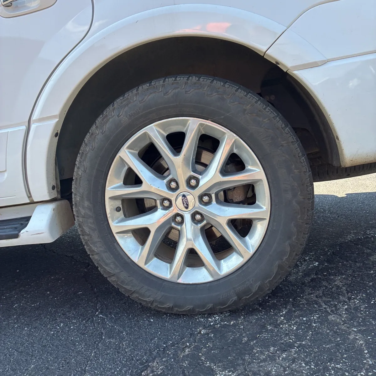 Ford Expedition photo 18