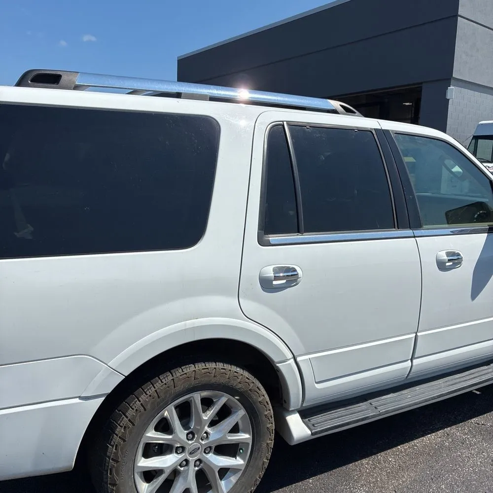 Ford Expedition photo 9