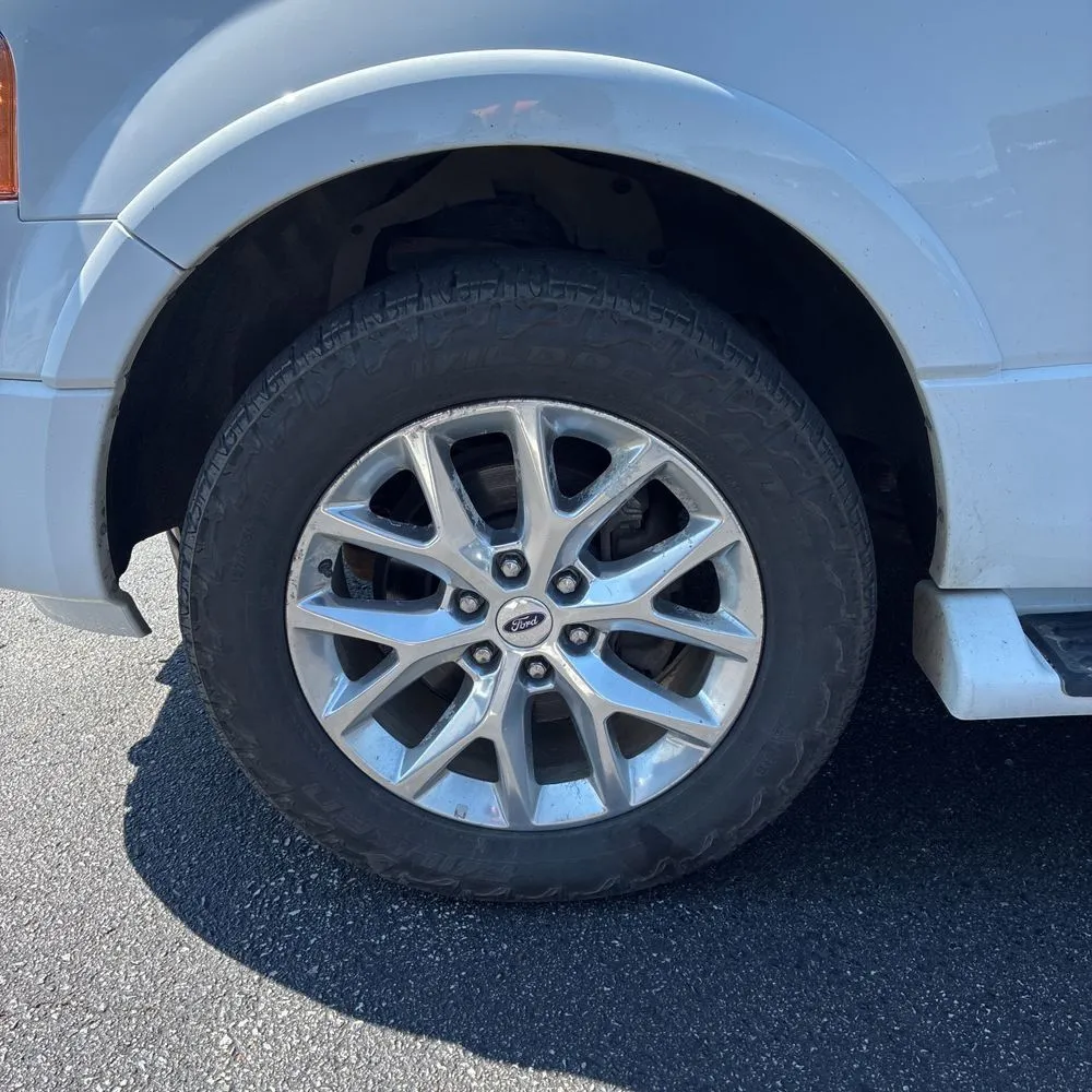 Ford Expedition photo 17