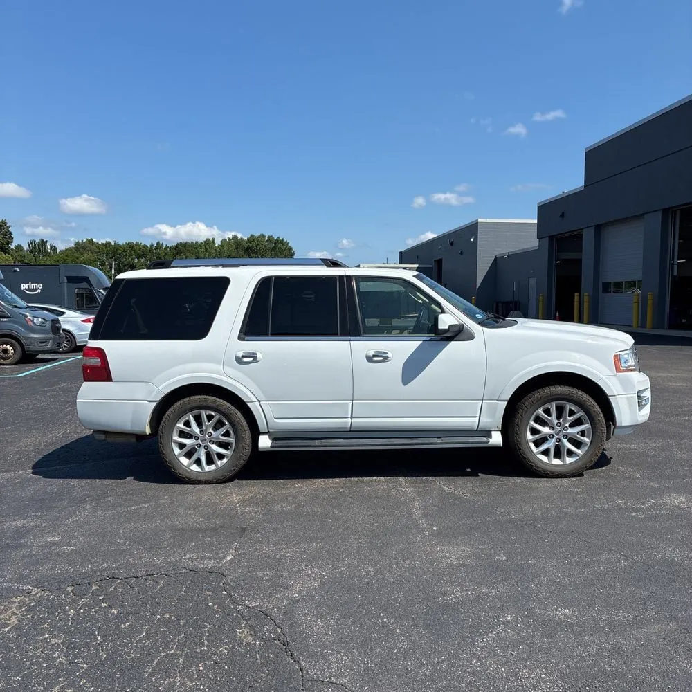 Ford Expedition photo 10