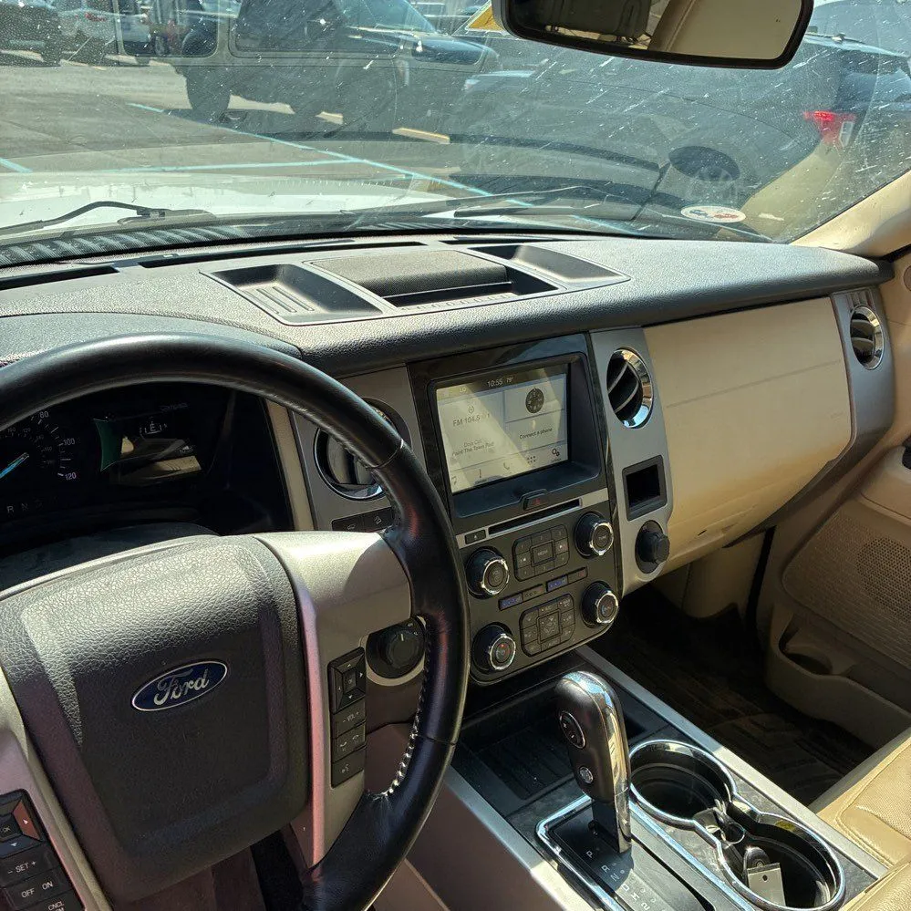 Ford Expedition photo 27