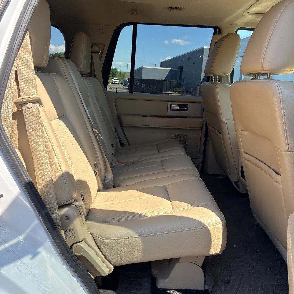 Ford Expedition photo 25