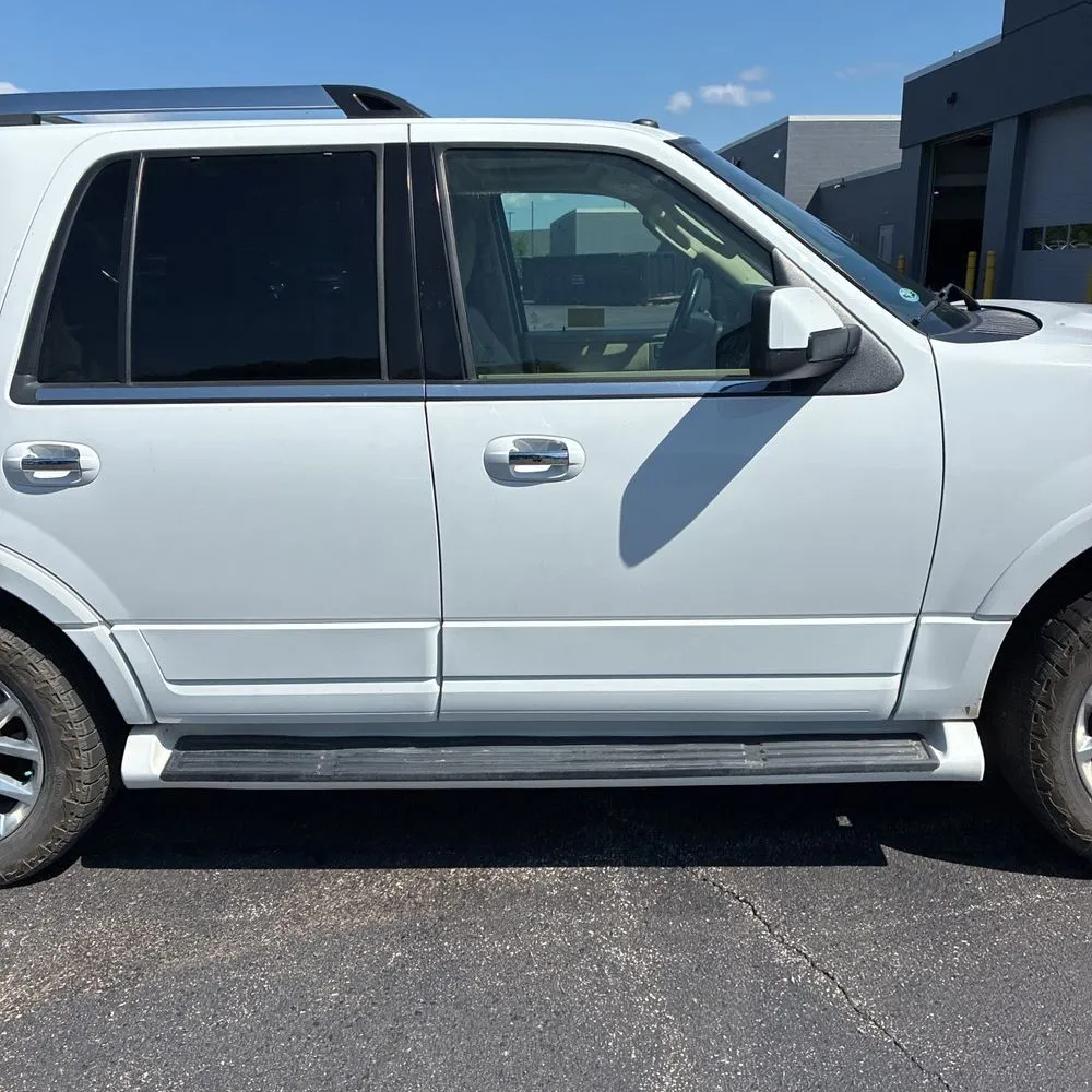 Ford Expedition photo 11