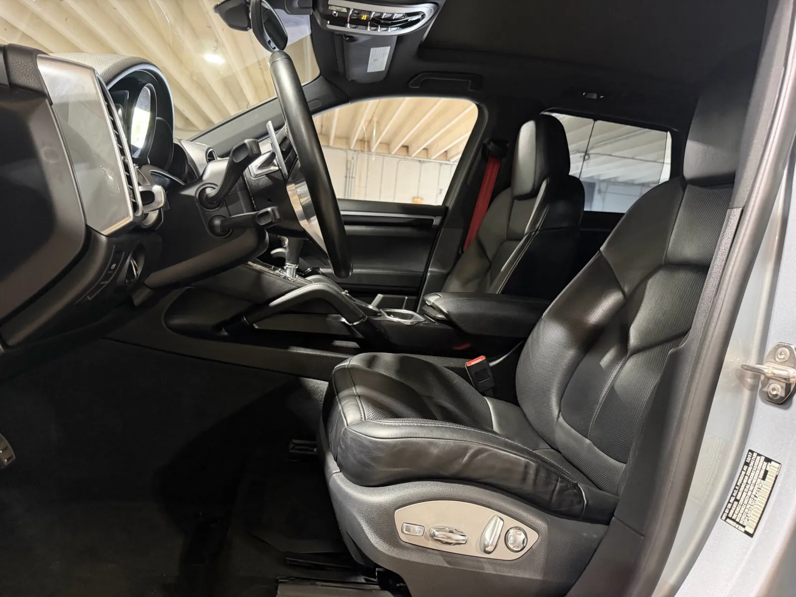 Porsche Cayenne photo 9
