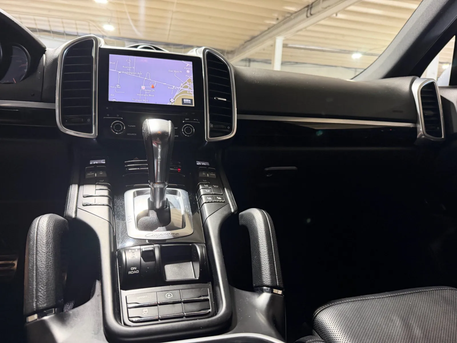 Porsche Cayenne photo 15