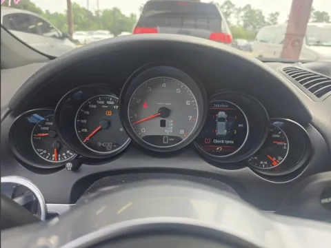 More photos of 2018 Porsche Cayenne S at 101 Motors, NJ
