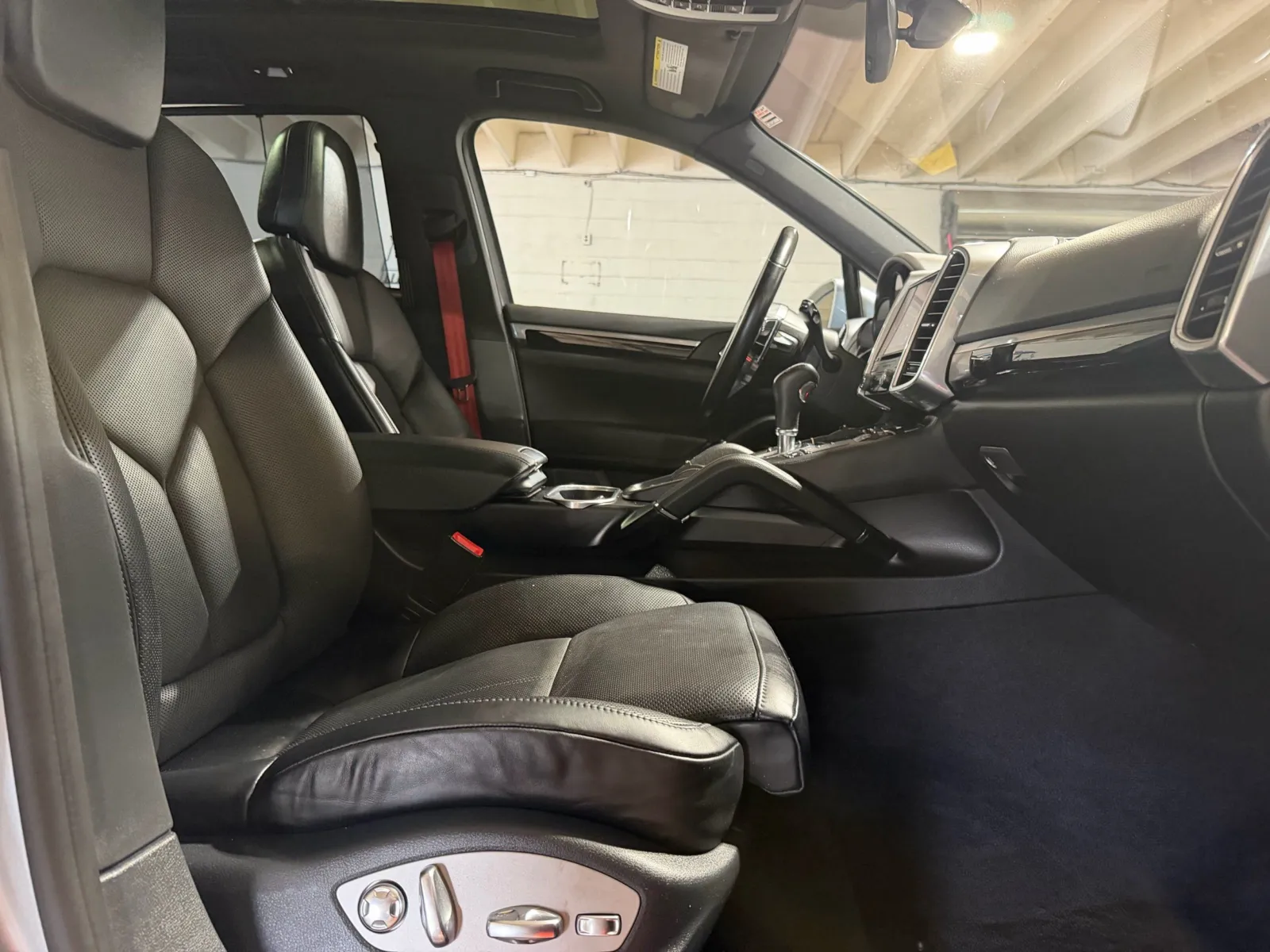 Porsche Cayenne photo 10