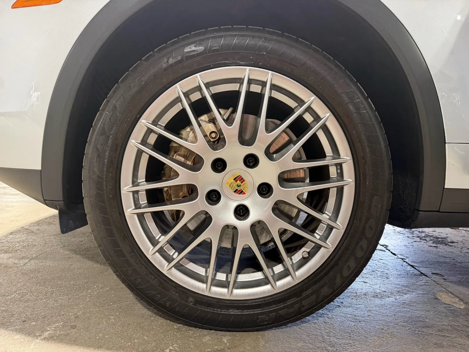 Porsche Cayenne photo 19