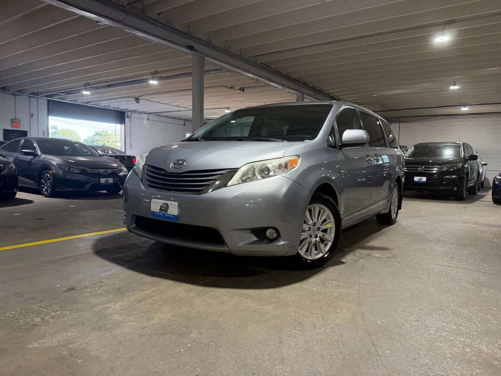 Silver 2016 Toyota Sienna XLE Premium 7 Passenger for sale in Carlstadt, NJ
