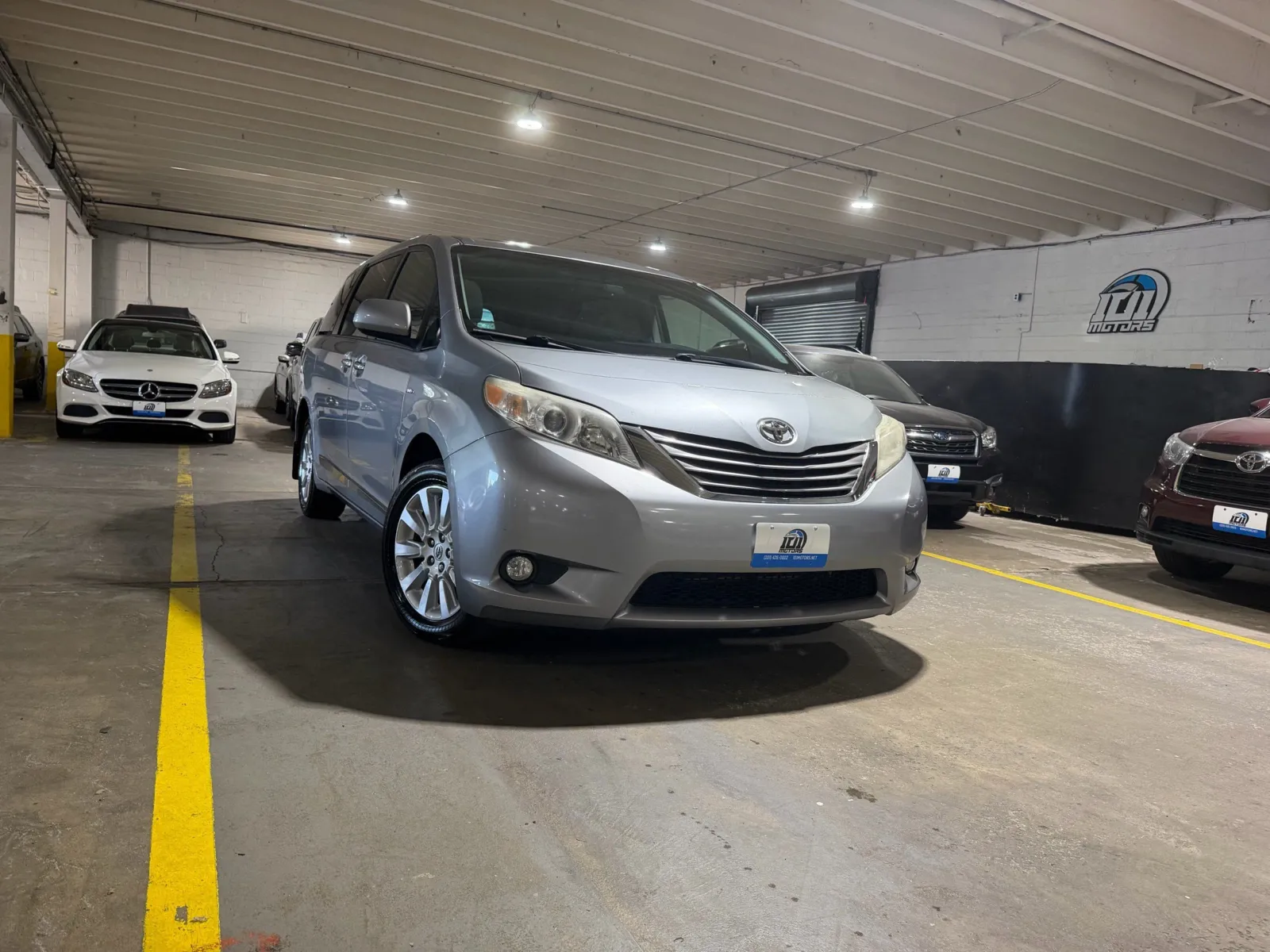 Toyota Sienna photo 6