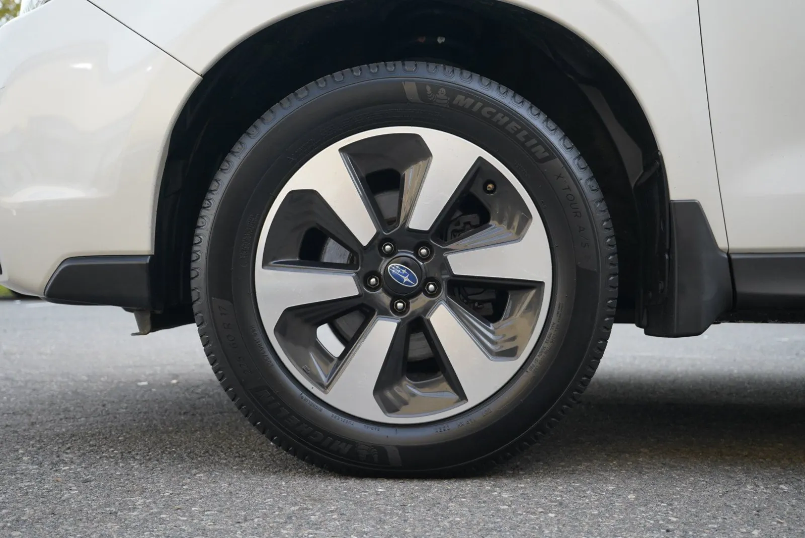 Subaru Forester photo 14