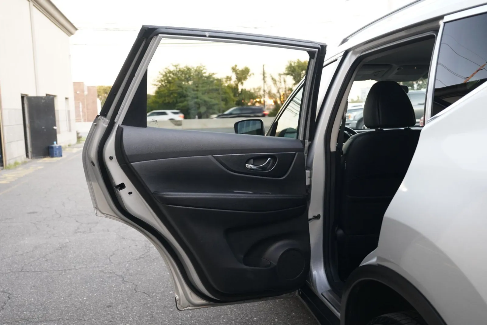 Nissan Rogue photo 19