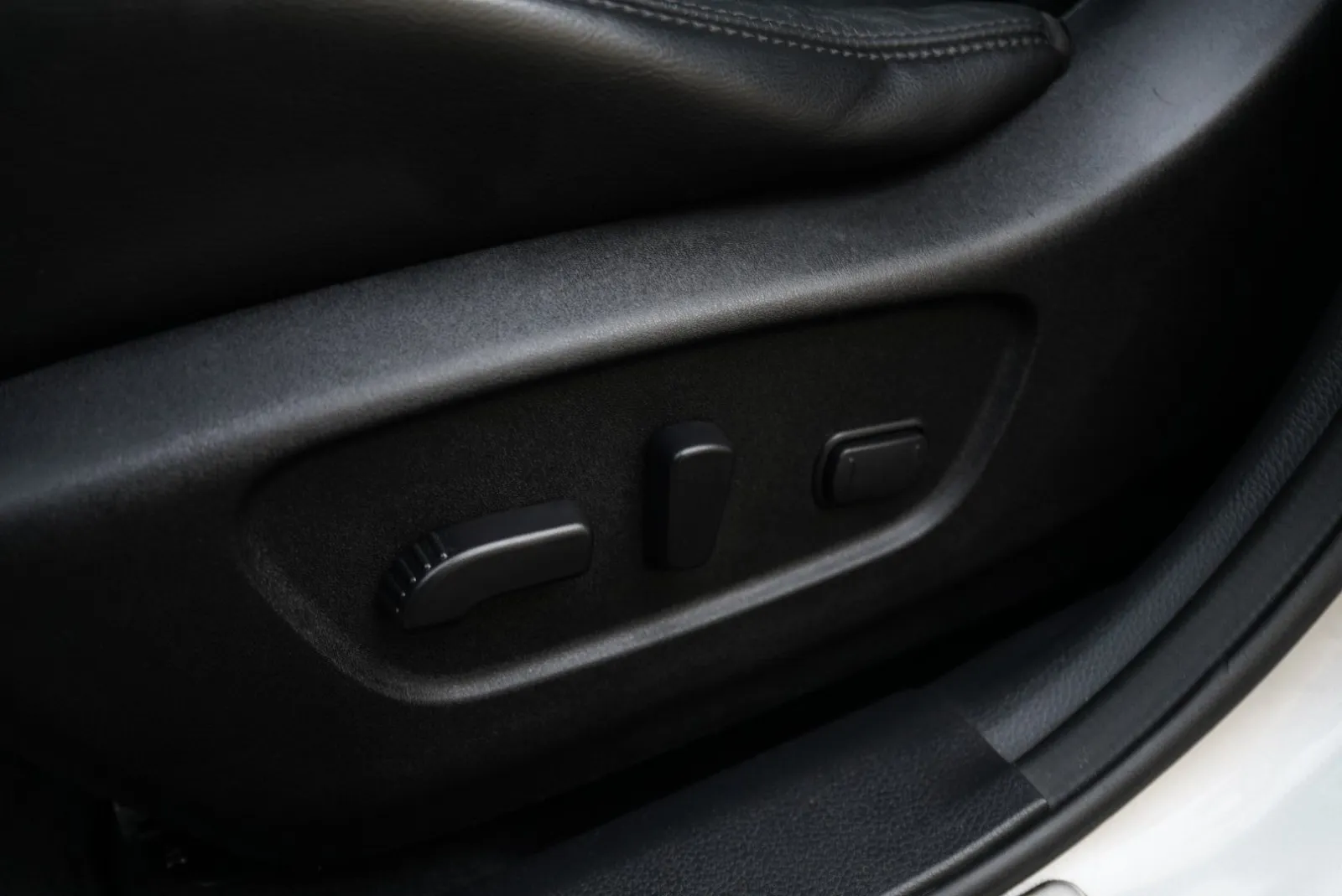 Nissan Rogue photo 18