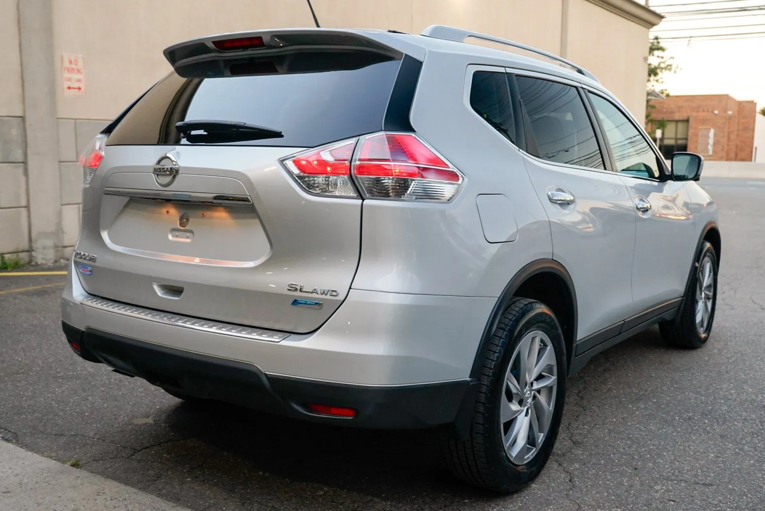 Nissan Rogue photo 5
