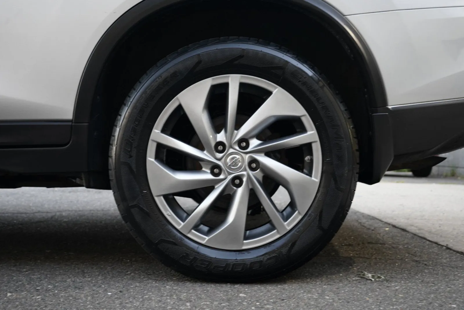 Nissan Rogue photo 11