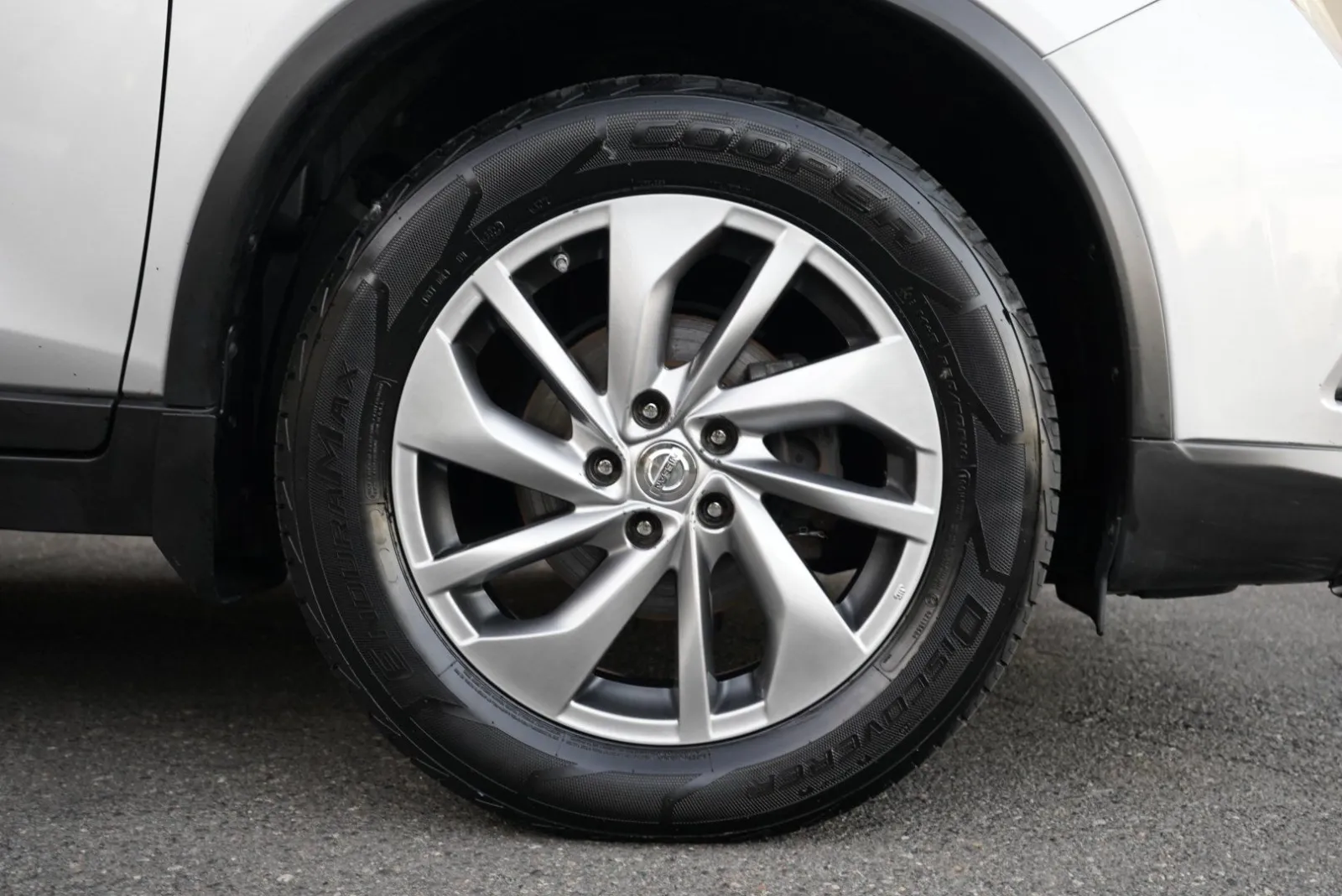 Nissan Rogue photo 13