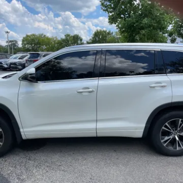 More photos of 2016 Toyota Highlander XLE V6 at 101 Motors, NJ