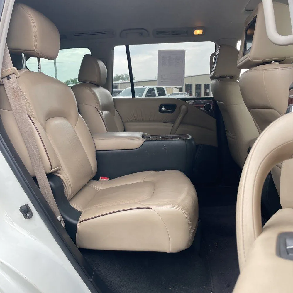 Nissan Armada photo 25
