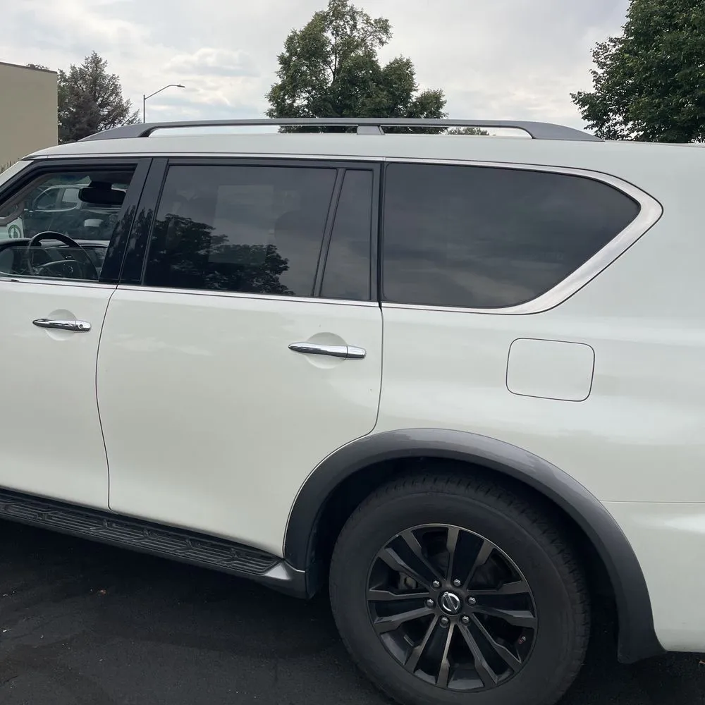 Nissan Armada photo 6