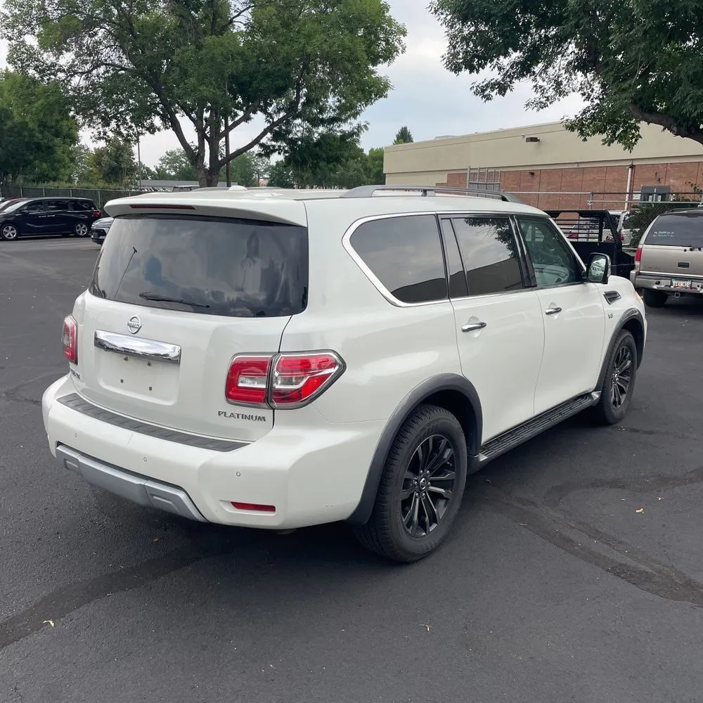 Nissan Armada photo 8
