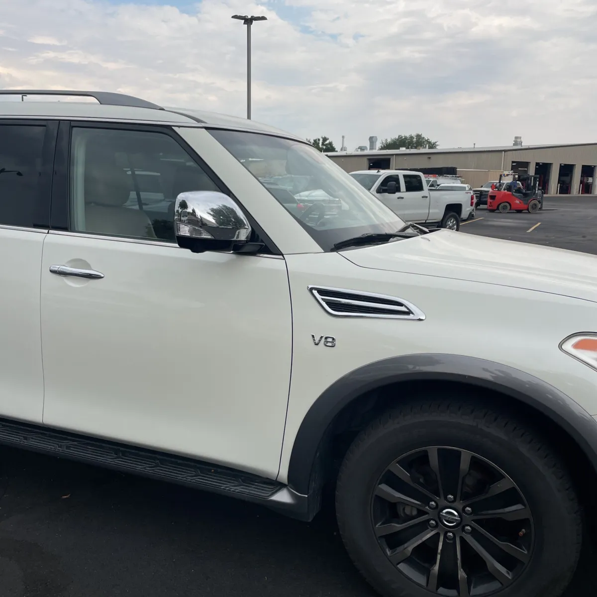 Nissan Armada photo 13