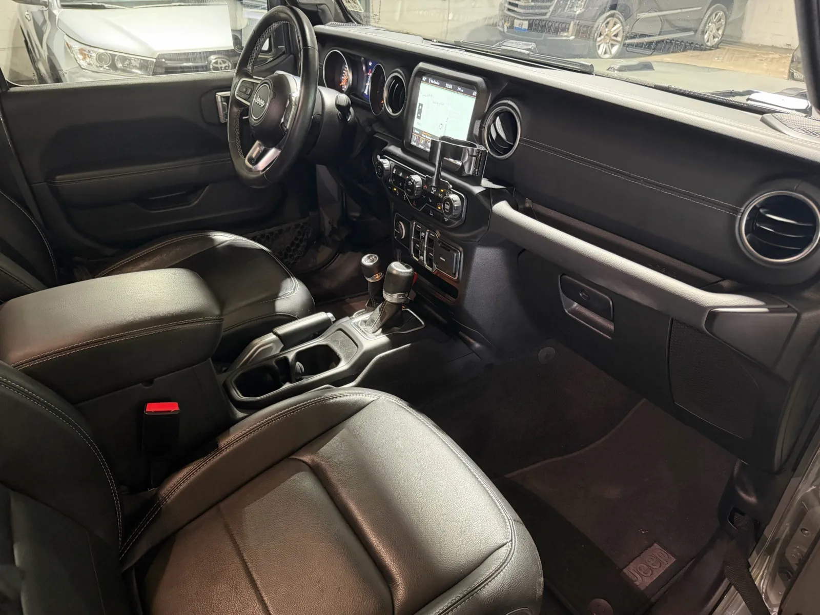 Jeep Gladiator photo 9
