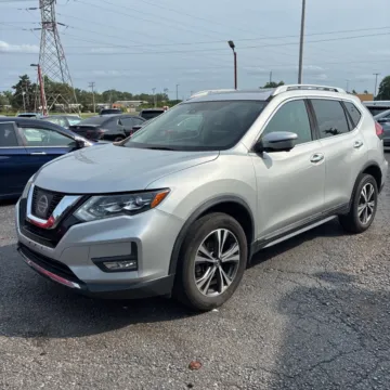 Silver 2017 Nissan Rogue SL for sale in Carlstadt, NJ
