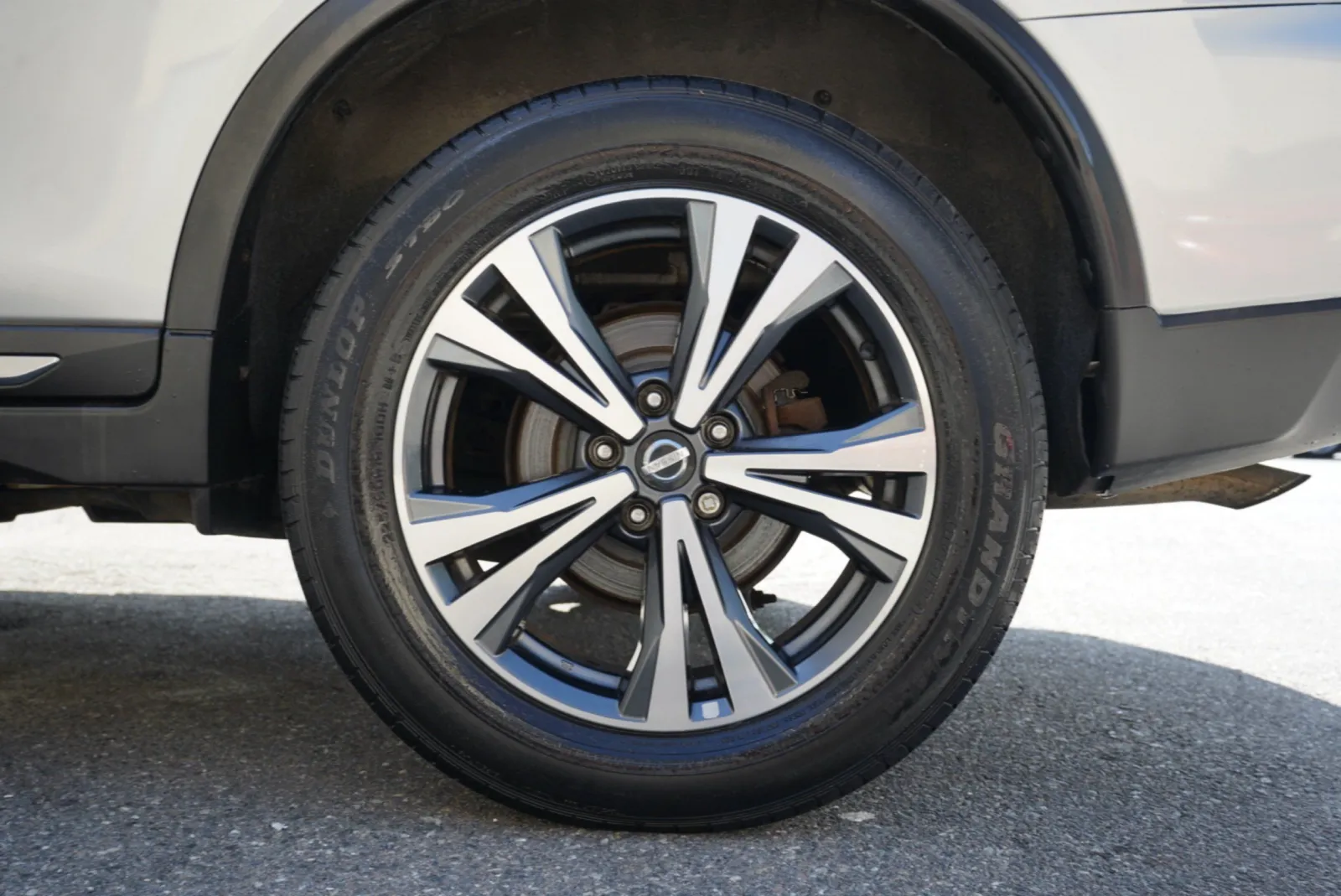 Nissan Rogue photo 14