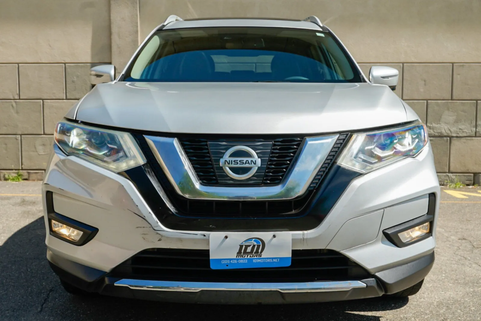 Nissan Rogue photo 2