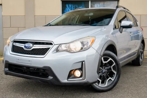 Silver 2016 Subaru Crosstrek 2.0i Limited for sale in Carlstadt, NJ