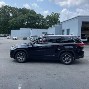 Another view of 2018 Toyota Highlander XLE for sale in Carlstadt, NJ at 101 Motors