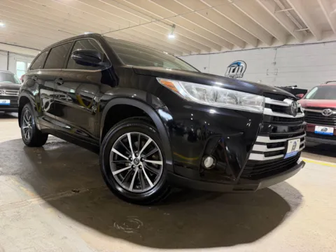 More photos of 2018 Toyota Highlander XLE at 101 Motors, NJ