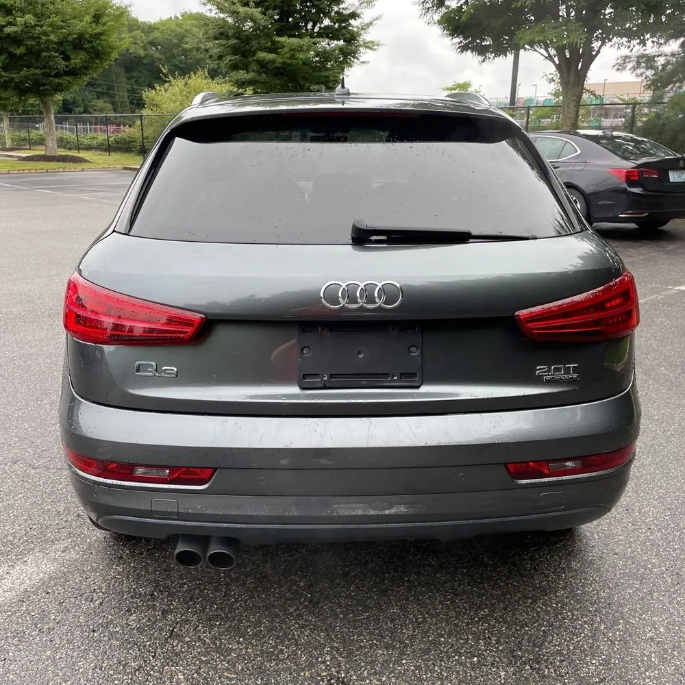 Audi Q3 photo 7