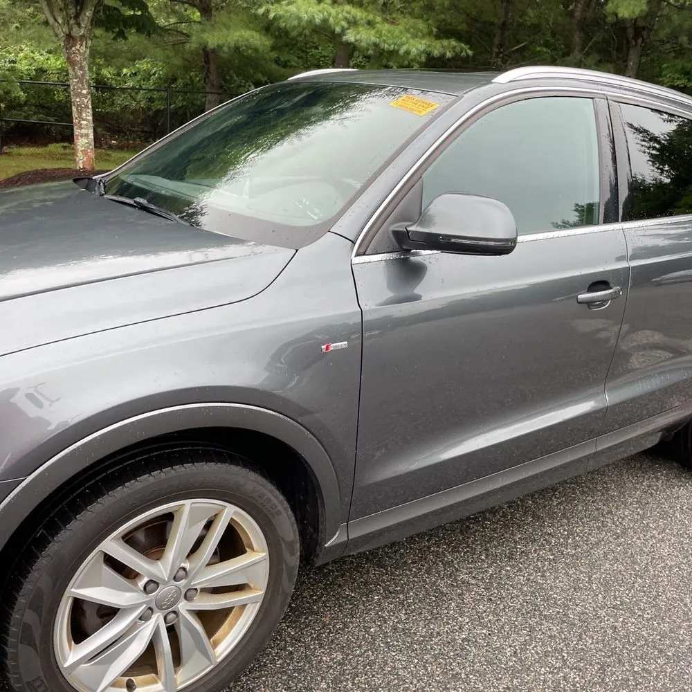 Audi Q3 photo 2