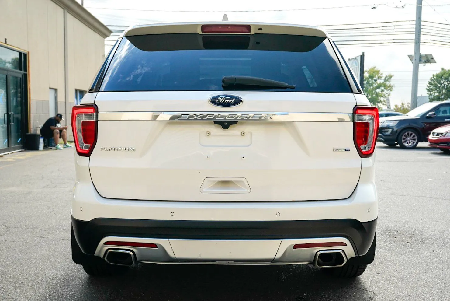 Ford Explorer photo 6