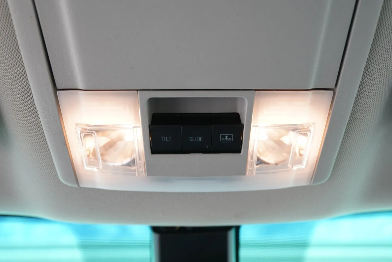 Ford Explorer photo 26