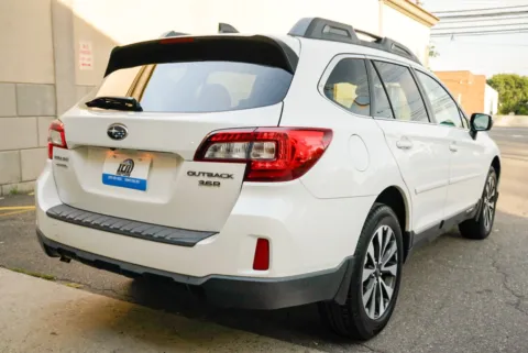 More photos of 2017 Subaru Outback 3.6R Limited at 101 Motors, NJ