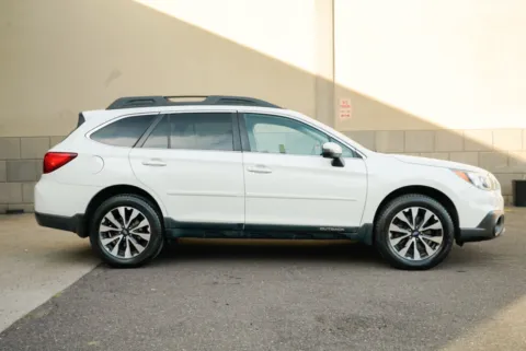 More photos of 2017 Subaru Outback 3.6R Limited at 101 Motors, NJ