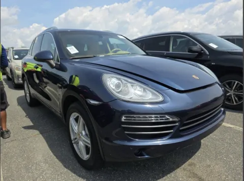 More photos of 2013 Porsche Cayenne S at 101 Motors, NJ