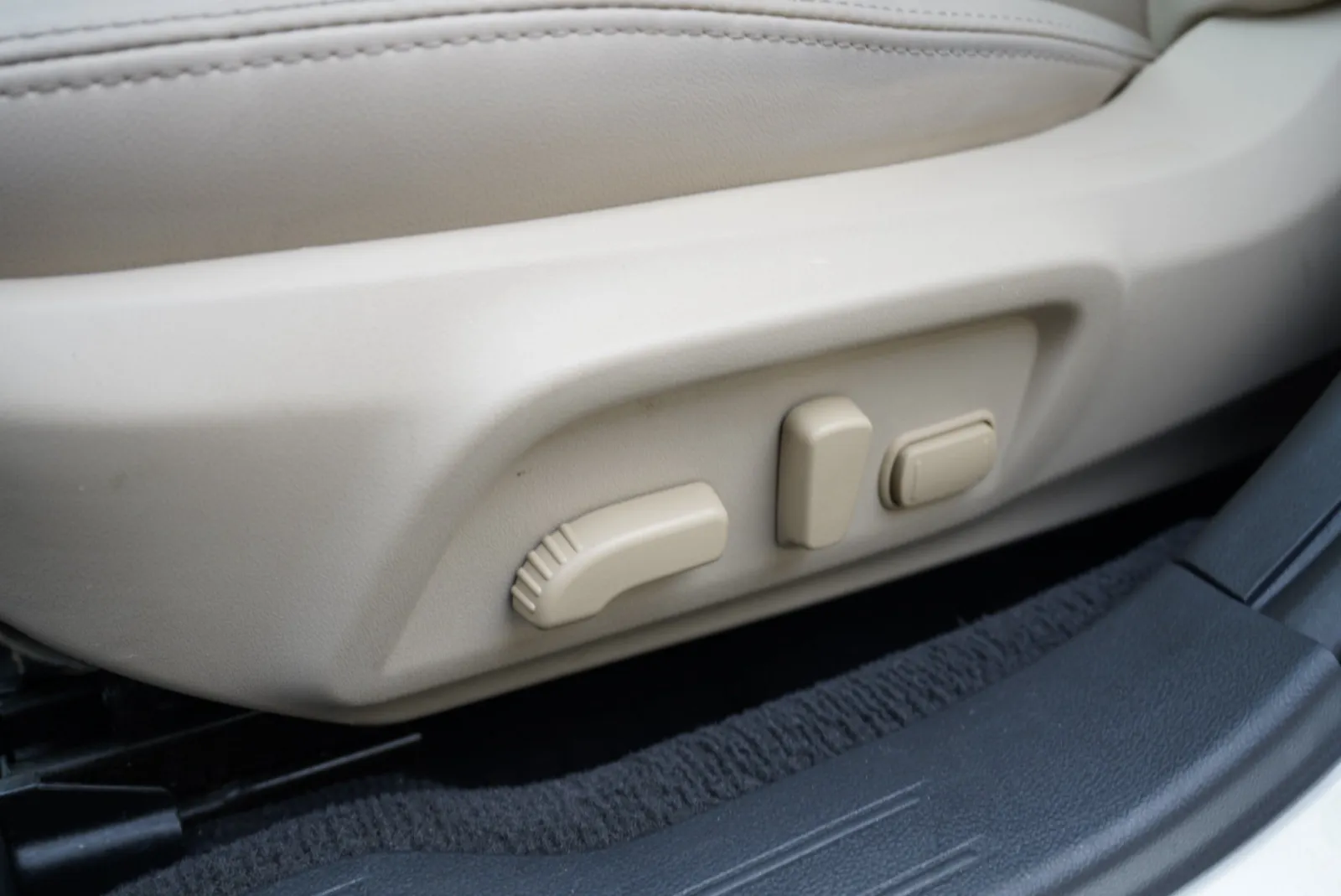 Subaru Outback photo 24