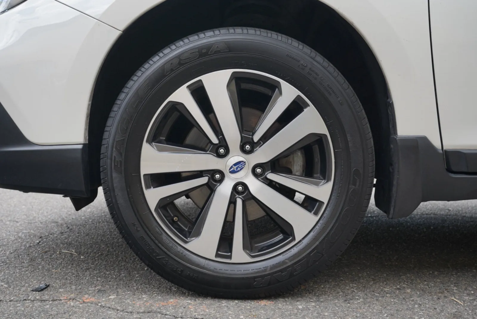 Subaru Outback photo 15