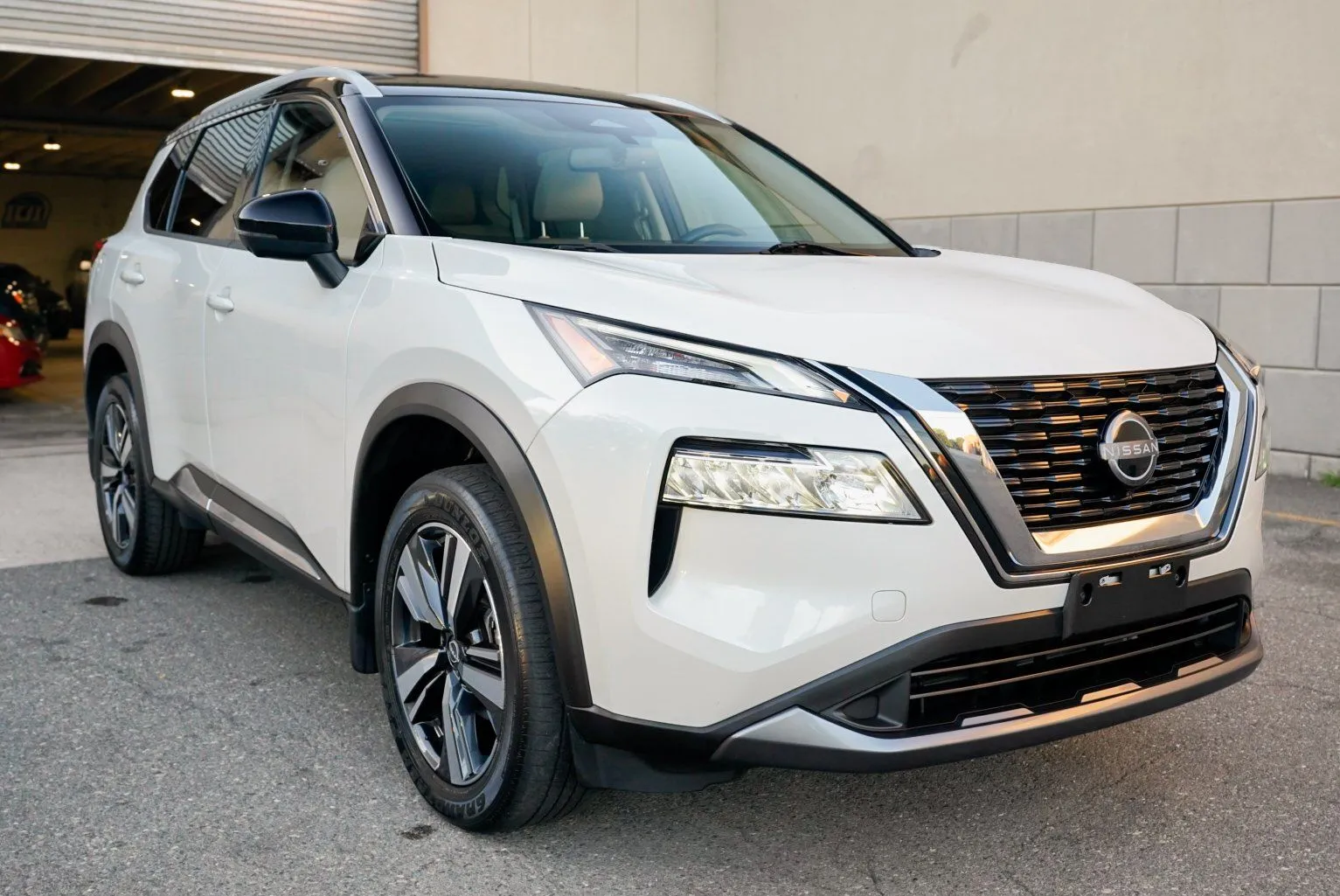 Nissan Rogue photo 3