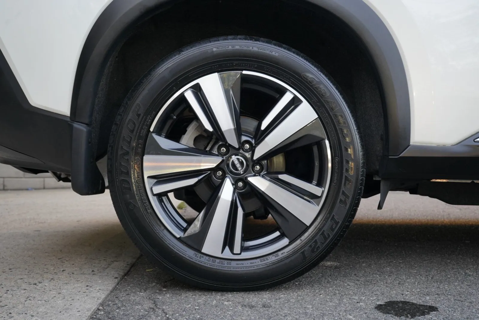 Nissan Rogue photo 16